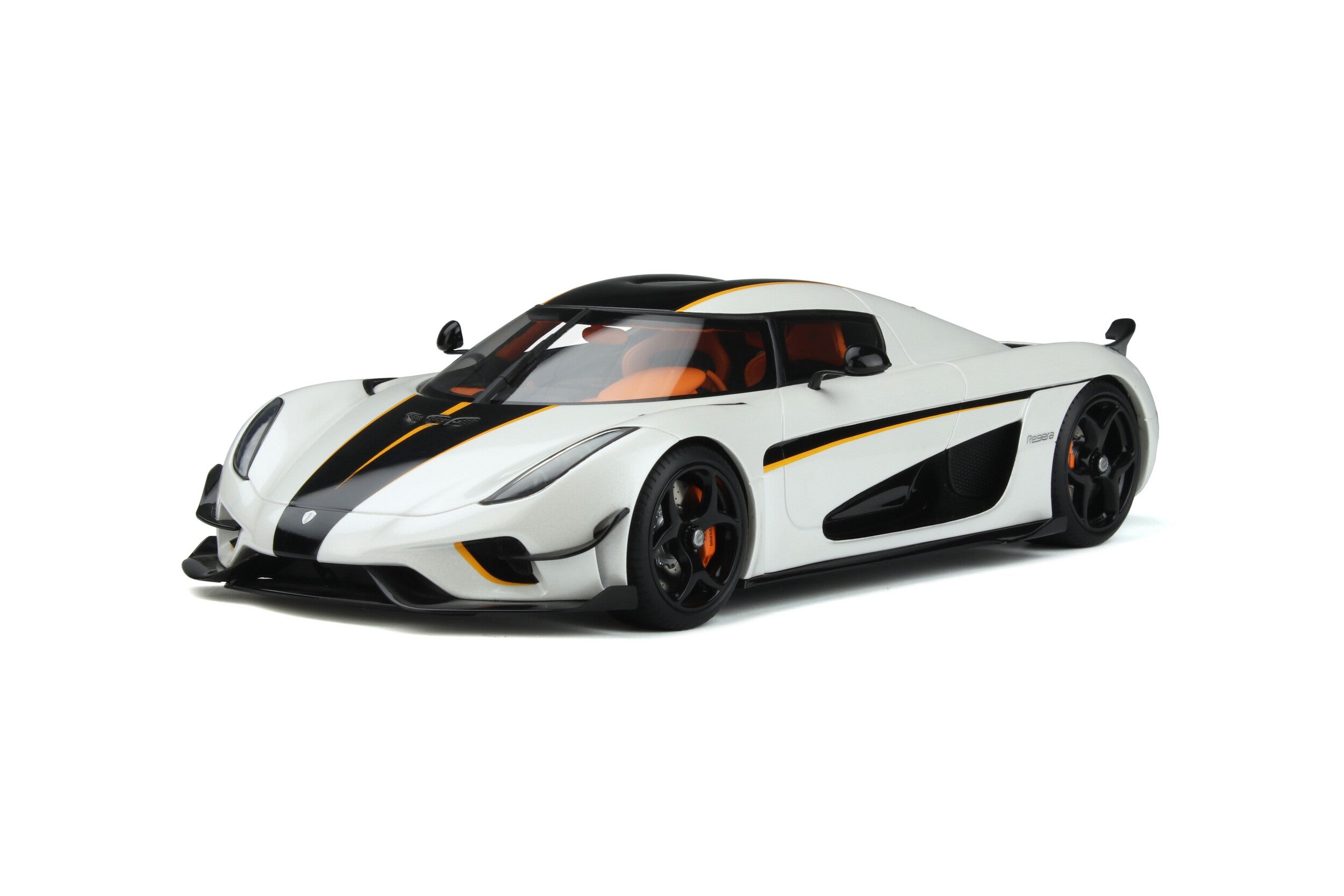 Koenigsegg Regrera Record White 2023 1:18 scale model car - GT Spirit