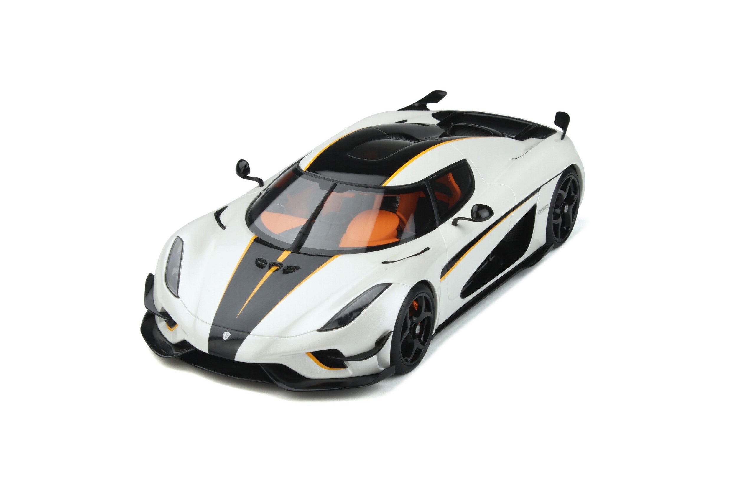Koenigsegg Regrera Record White 2023 1:18 scale model car - GT Spirit
