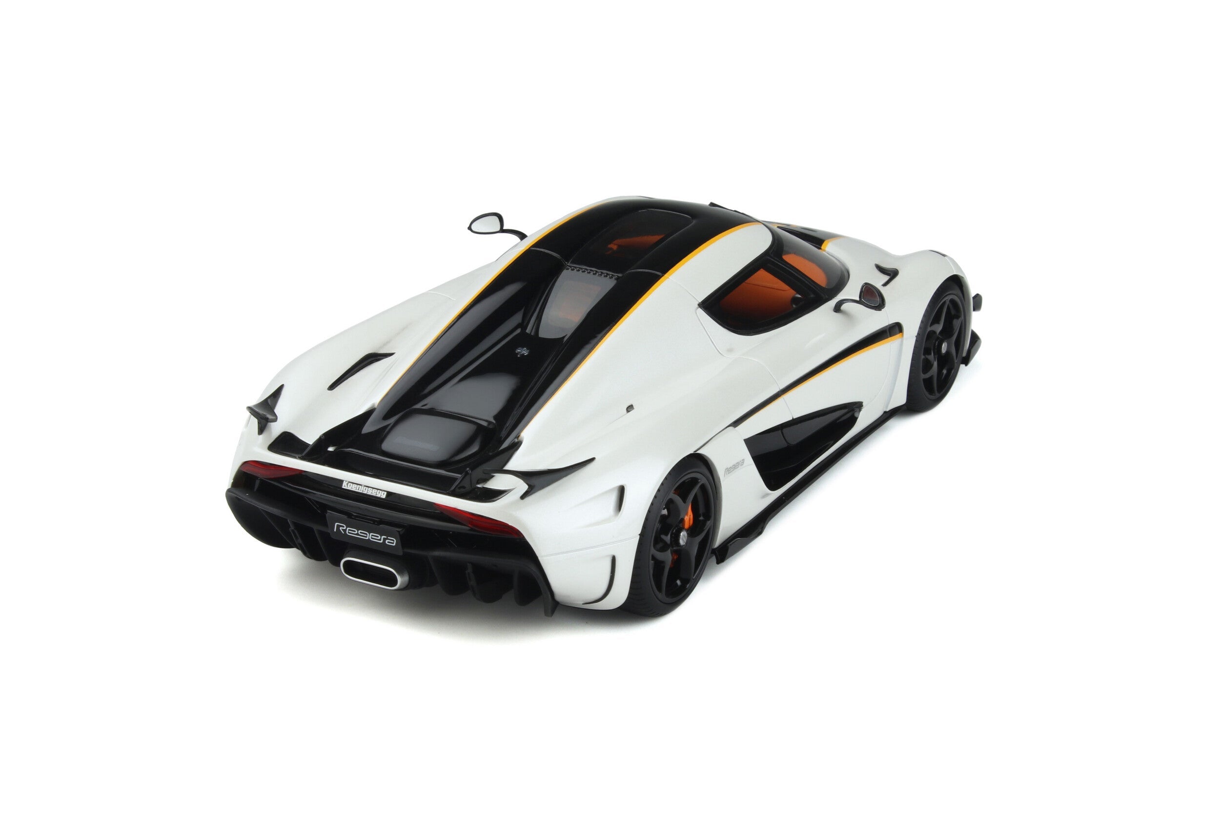 Koenigsegg Regrera Record White 2023 1:18 scale model car - GT Spirit