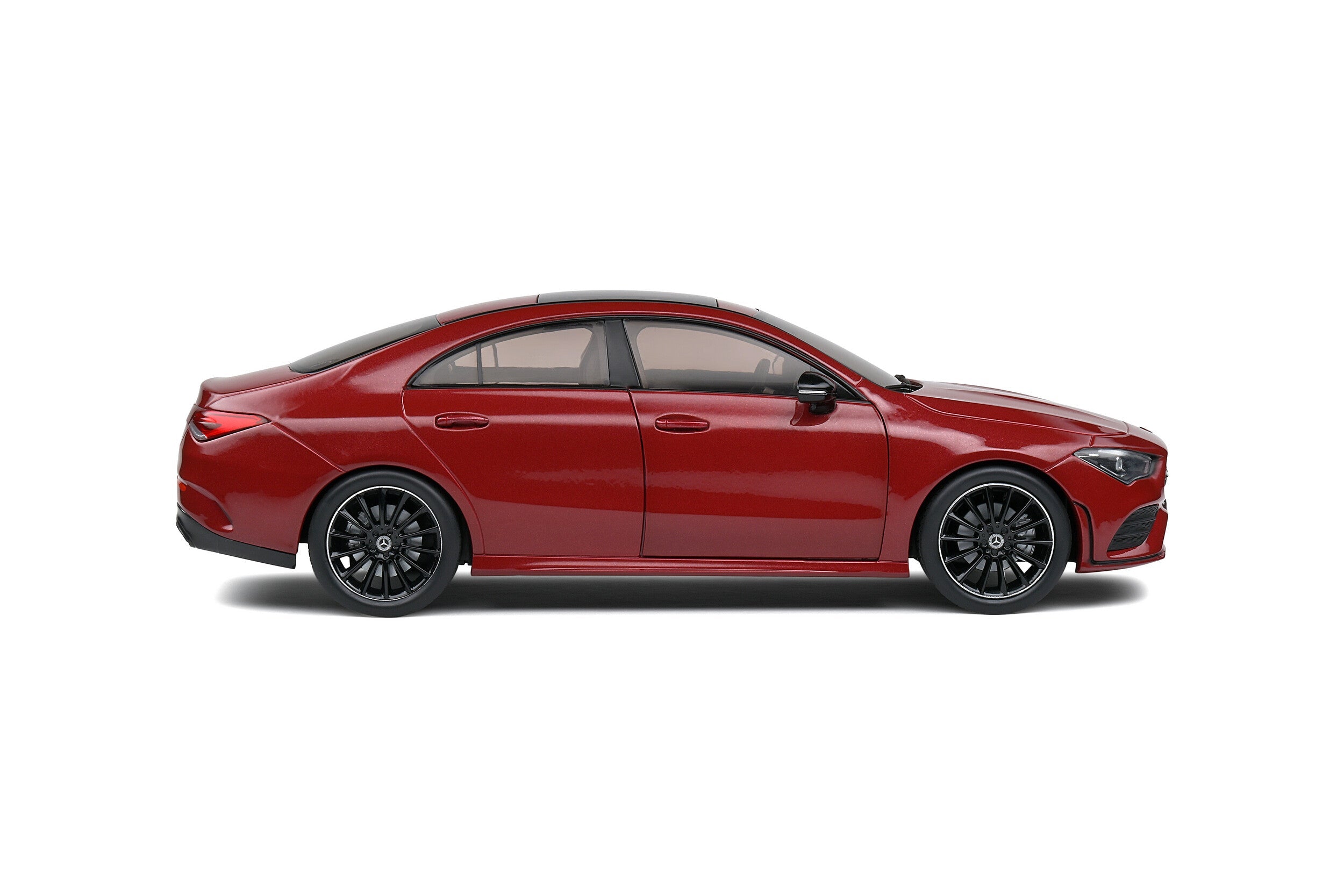Mercedes Benz CLA C118 Coupe AMG Line - Rouge Patagonie - 2019 1:18 scale model car