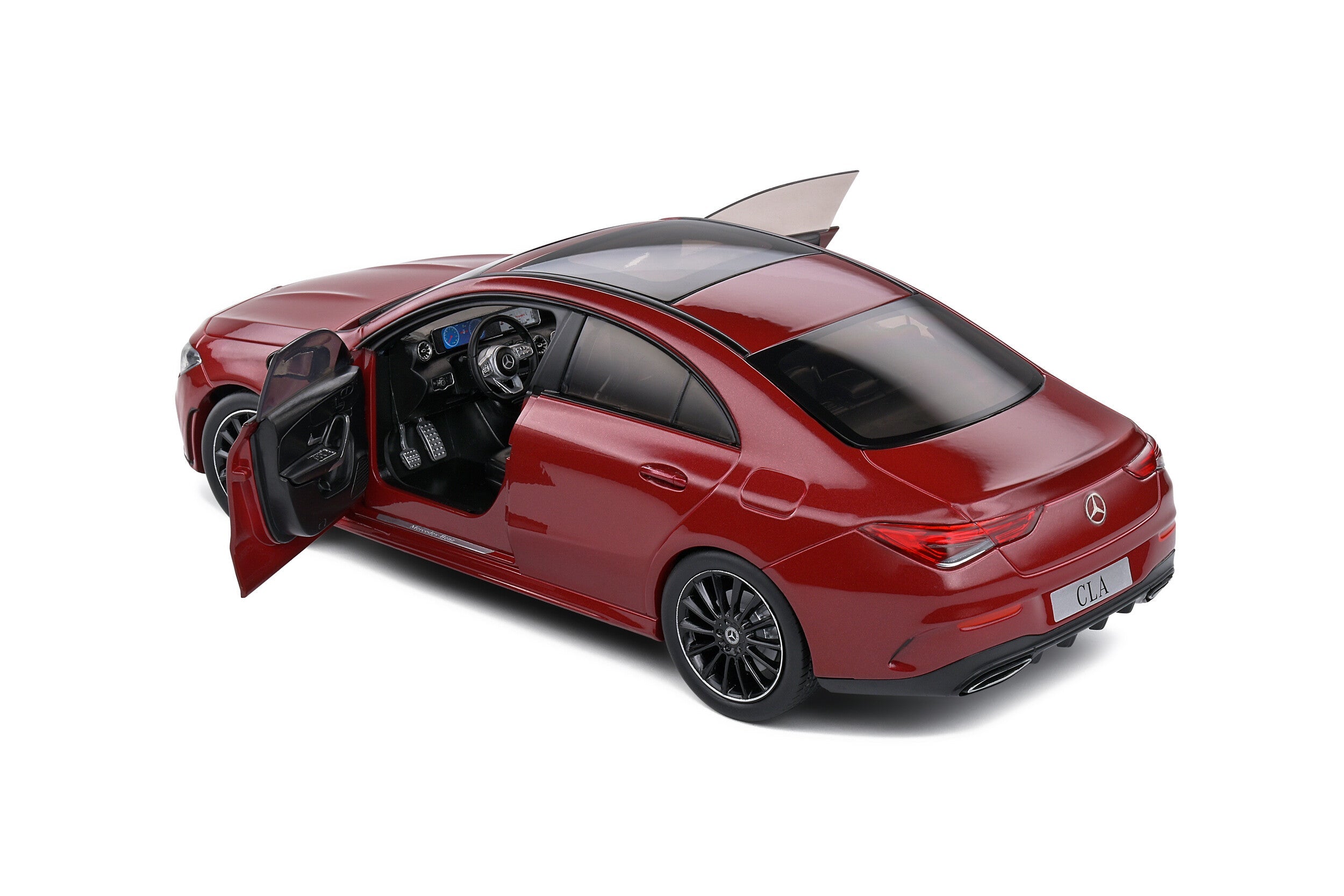 Mercedes Benz CLA C118 Coupe AMG Line - Rouge Patagonie - 2019 1:18 scale model car