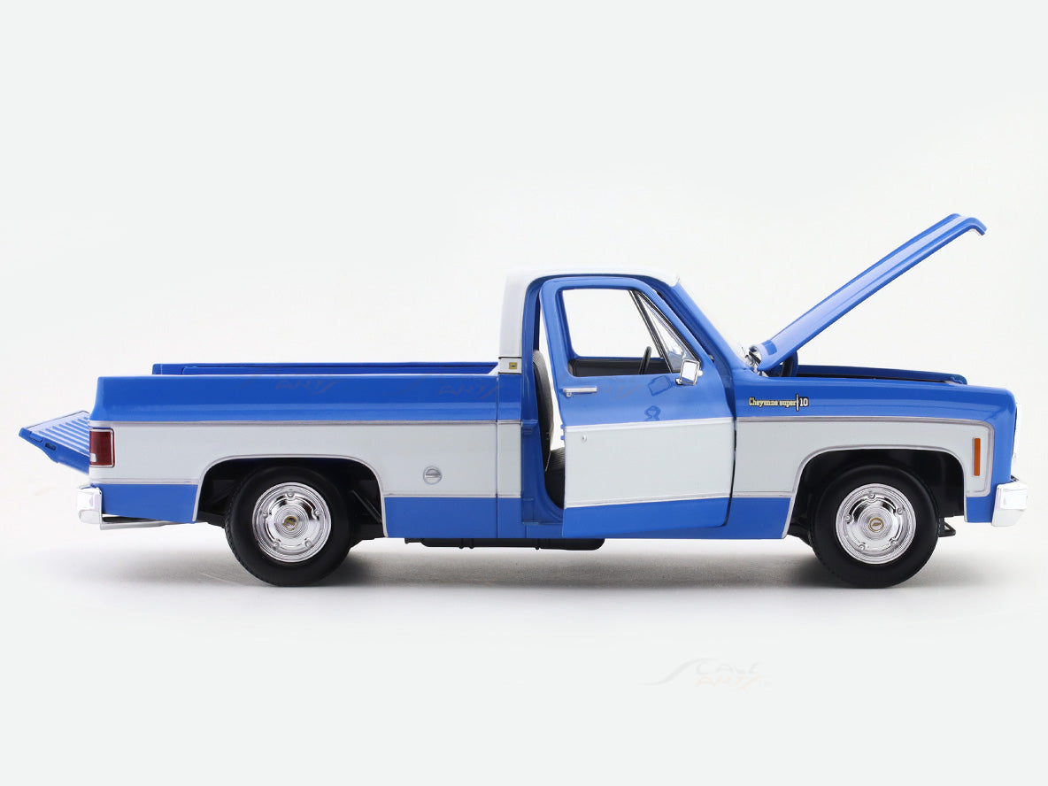 1974 Chevrolet Cheyenne Super C-10 blue 1:18 Maisto licensed diecast scale model collectible