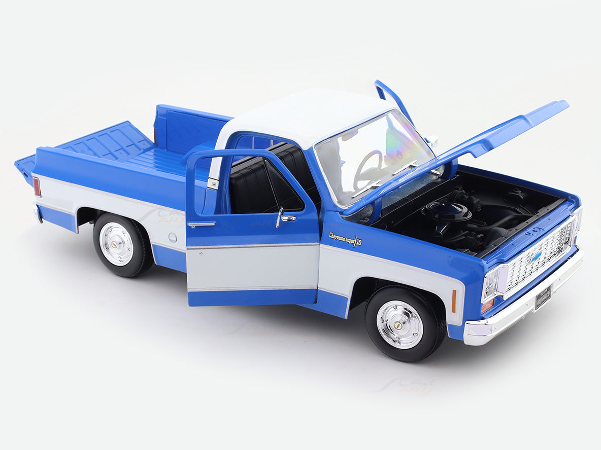 1974 Chevrolet Cheyenne Super C-10 blue 1:18 Maisto licensed diecast scale model collectible