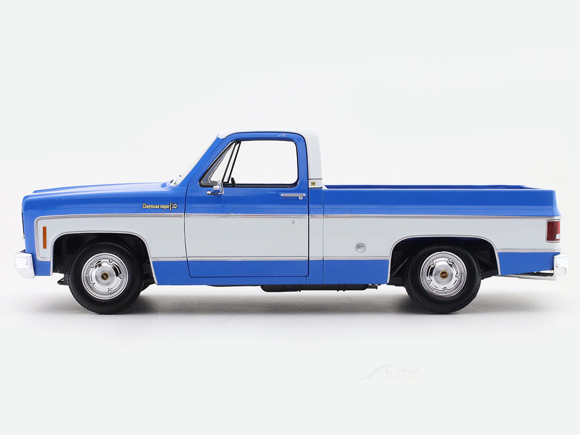 1974 Chevrolet Cheyenne Super C-10 blue 1:18 Maisto licensed diecast scale model collectible