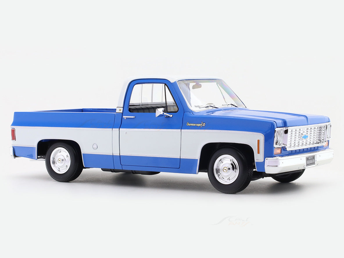 1974 Chevrolet Cheyenne Super C-10 blue 1:18 Maisto licensed diecast scale model collectible