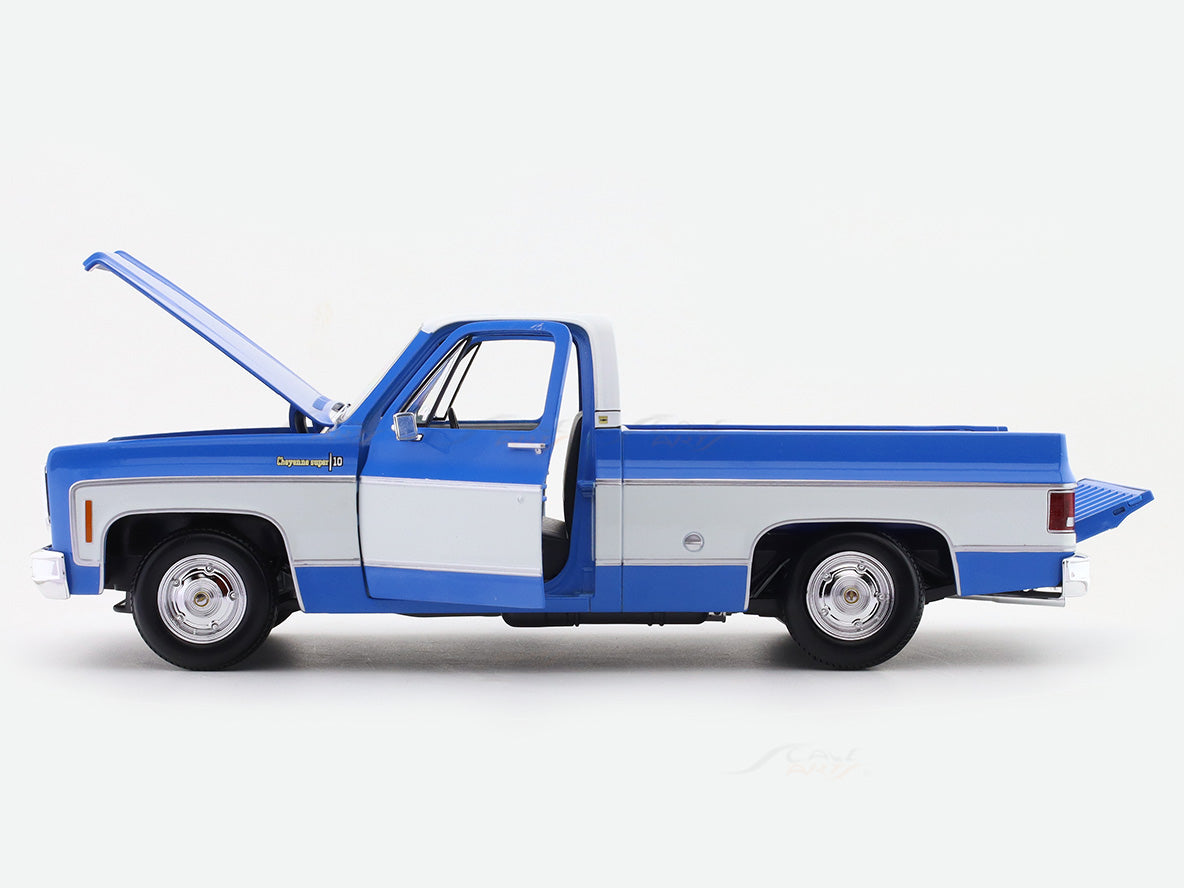 1974 Chevrolet Cheyenne Super C-10 blue 1:18 Maisto licensed diecast scale model collectible
