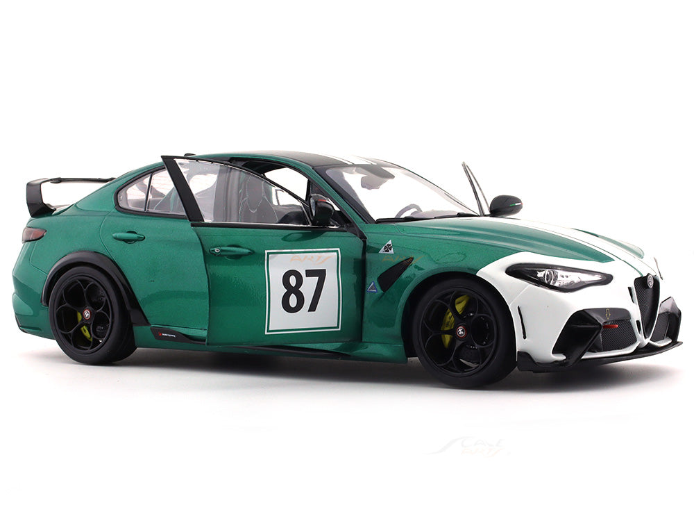 2021 Alfa Romeo Giulia GTA #87 Hommage Nurburgring 1:18 Solido diecast Scale Model collectible