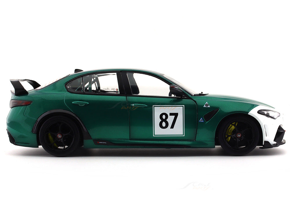 2021 Alfa Romeo Giulia GTA #87 Hommage Nurburgring 1:18 Solido diecast Scale Model collectible
