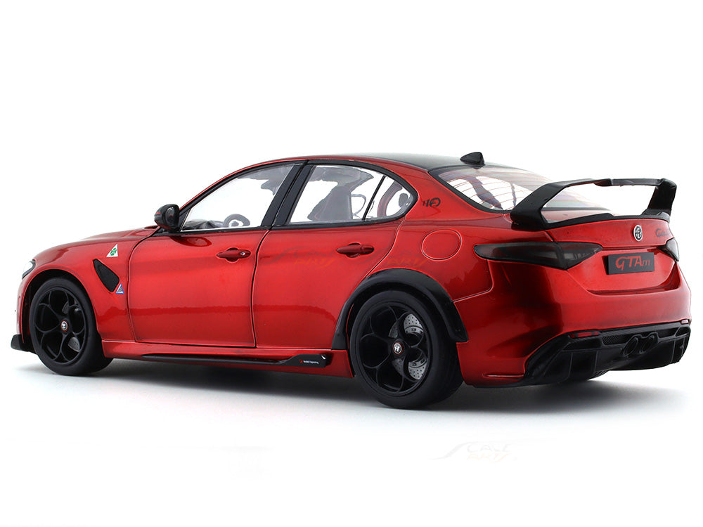 2021 Alfa Romeo Giulia GTA 1:18 diecast Scale Model collectible