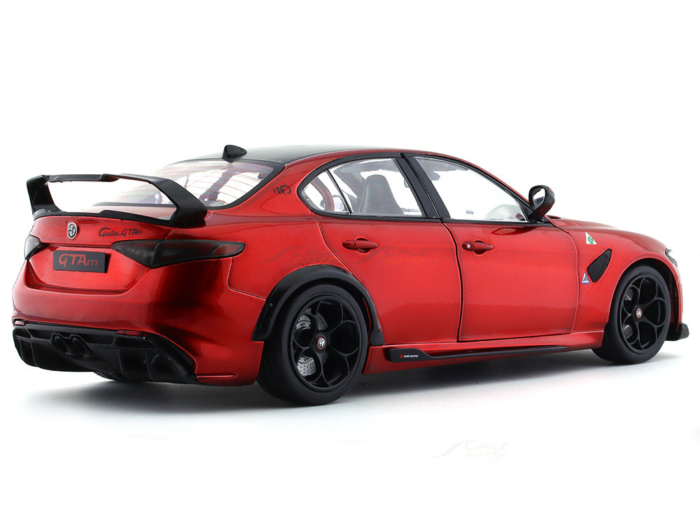 2021 Alfa Romeo Giulia GTA 1:18 diecast Scale Model collectible