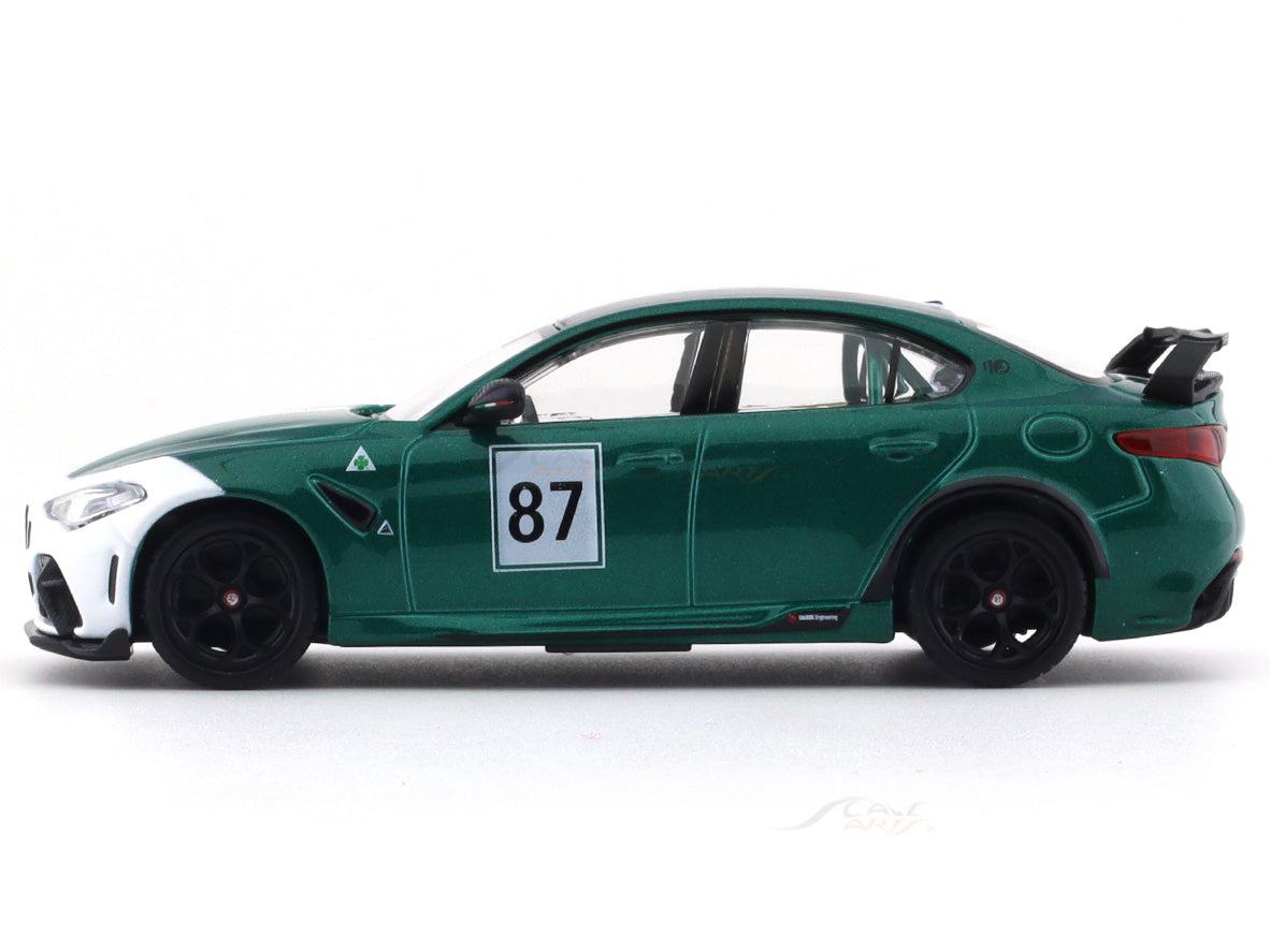 2021 Alfa-Romeo Giulia GTAm 1:43 Bburago scale model car collectible