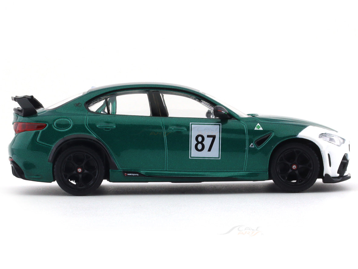2021 Alfa-Romeo Giulia GTAm 1:43 Bburago scale model car collectible