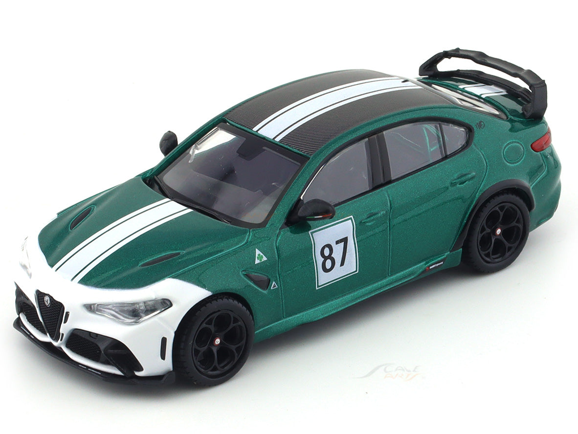 2021 Alfa-Romeo Giulia GTAm 1:43 Bburago scale model car collectible