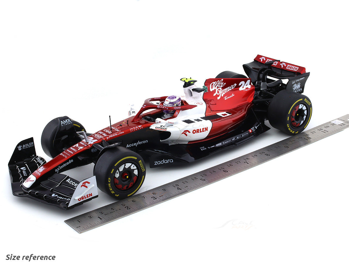 2022 Alfa-Romeo C42 #24 Zhou Guanyu 1:18 diecast scale model car collectible