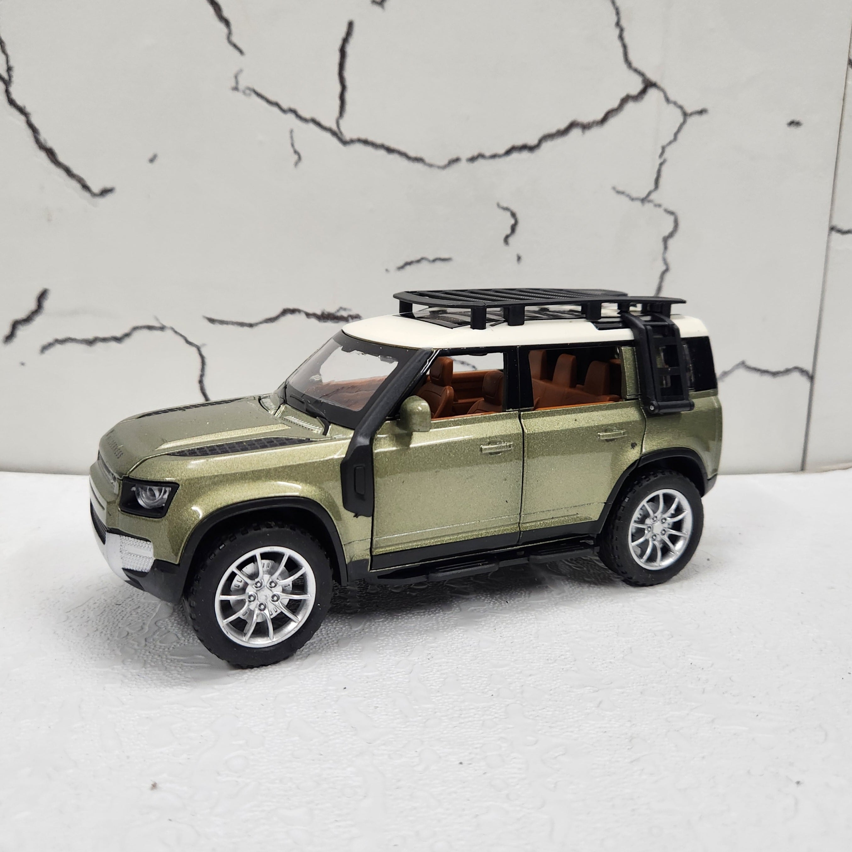 Defender Metal Diecast Car
