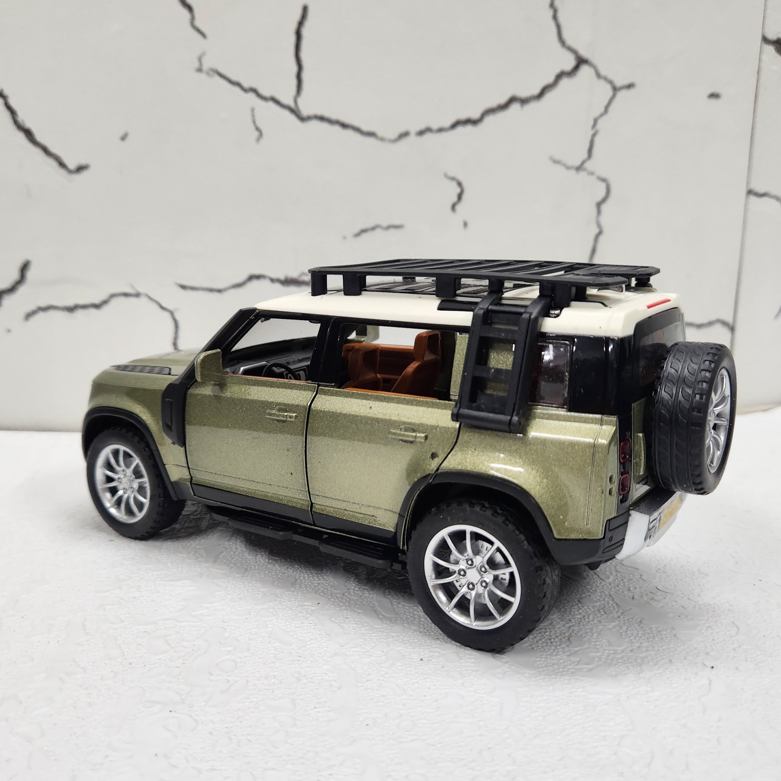 Defender Metal Diecast Car