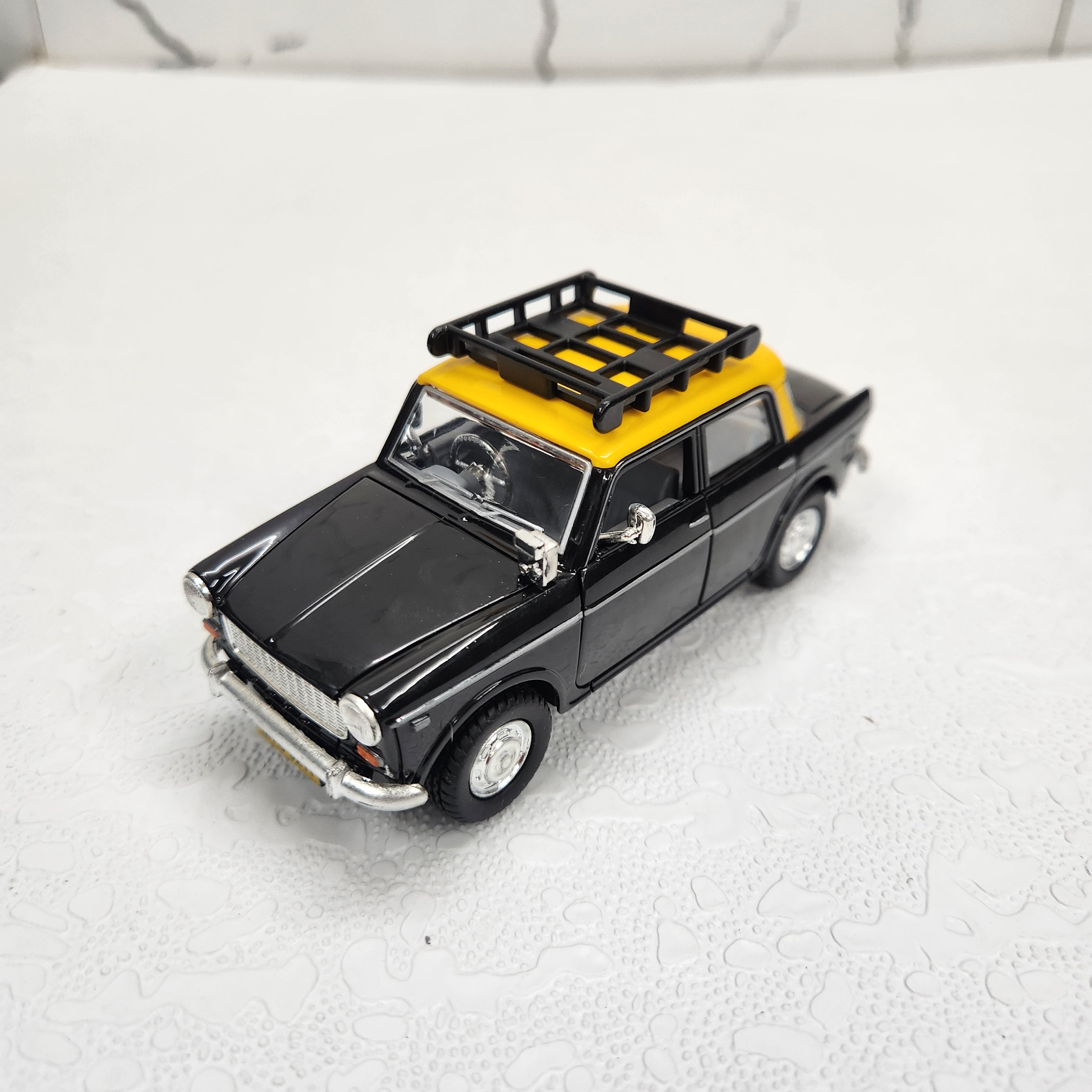 Mumbai Taxi Model Car