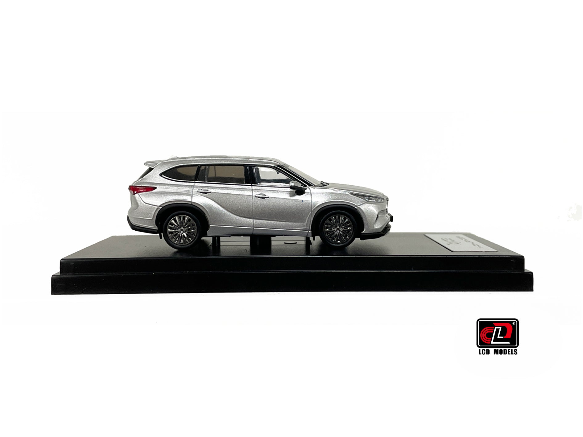 Toyota HighLander White 1:64 scale model car - LCD models
