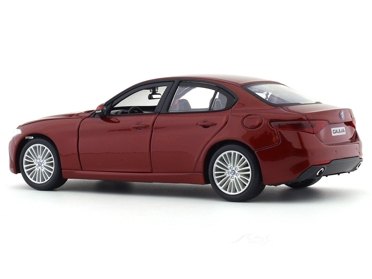 Alfa-Romeo Giulia Red 1:24 Bburago licensed diecast Scale Model car
