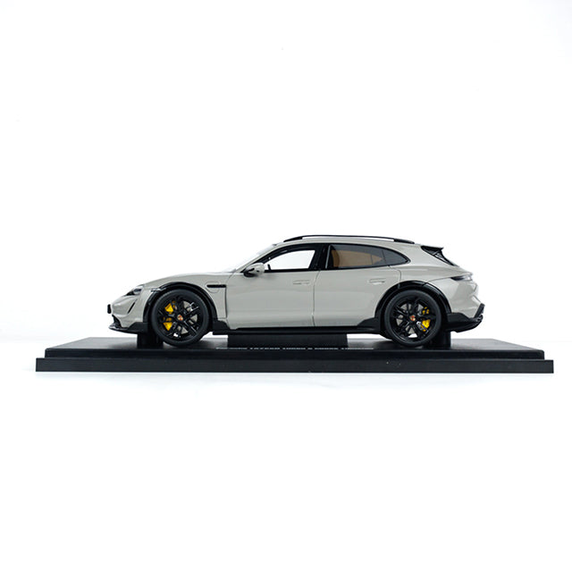 Porsche Taycan Turbo S Cross Turismo 1:18 Resin scale model car - GT Spirit