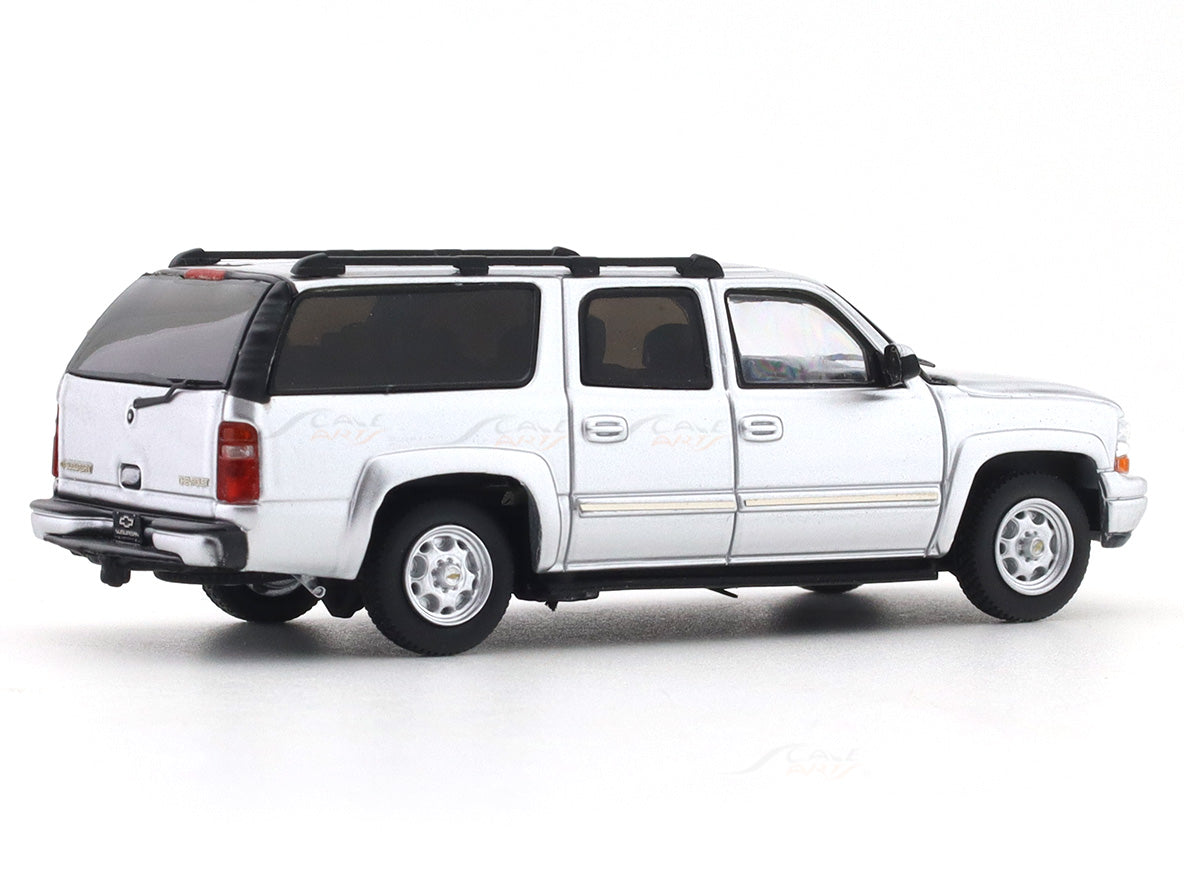 Chevrolet Suburban silver 1:64 MK Miniatures diecast scale model car collectible