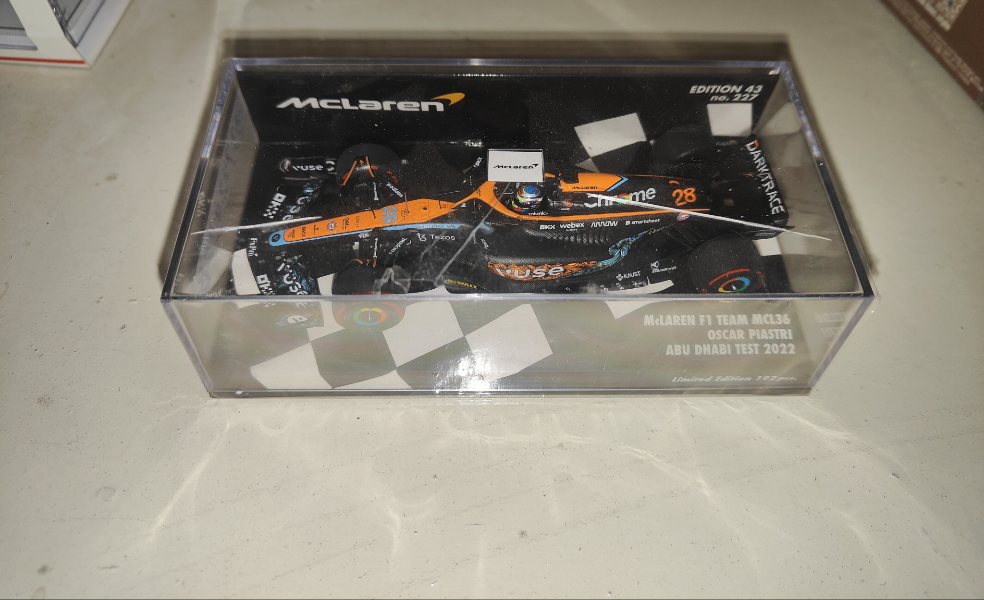 Mclaren F1 Team MCL36 1:43 Resin scale model car - Minichamps Limited edition (192 pieces available Globally) - Cracked acrylic case