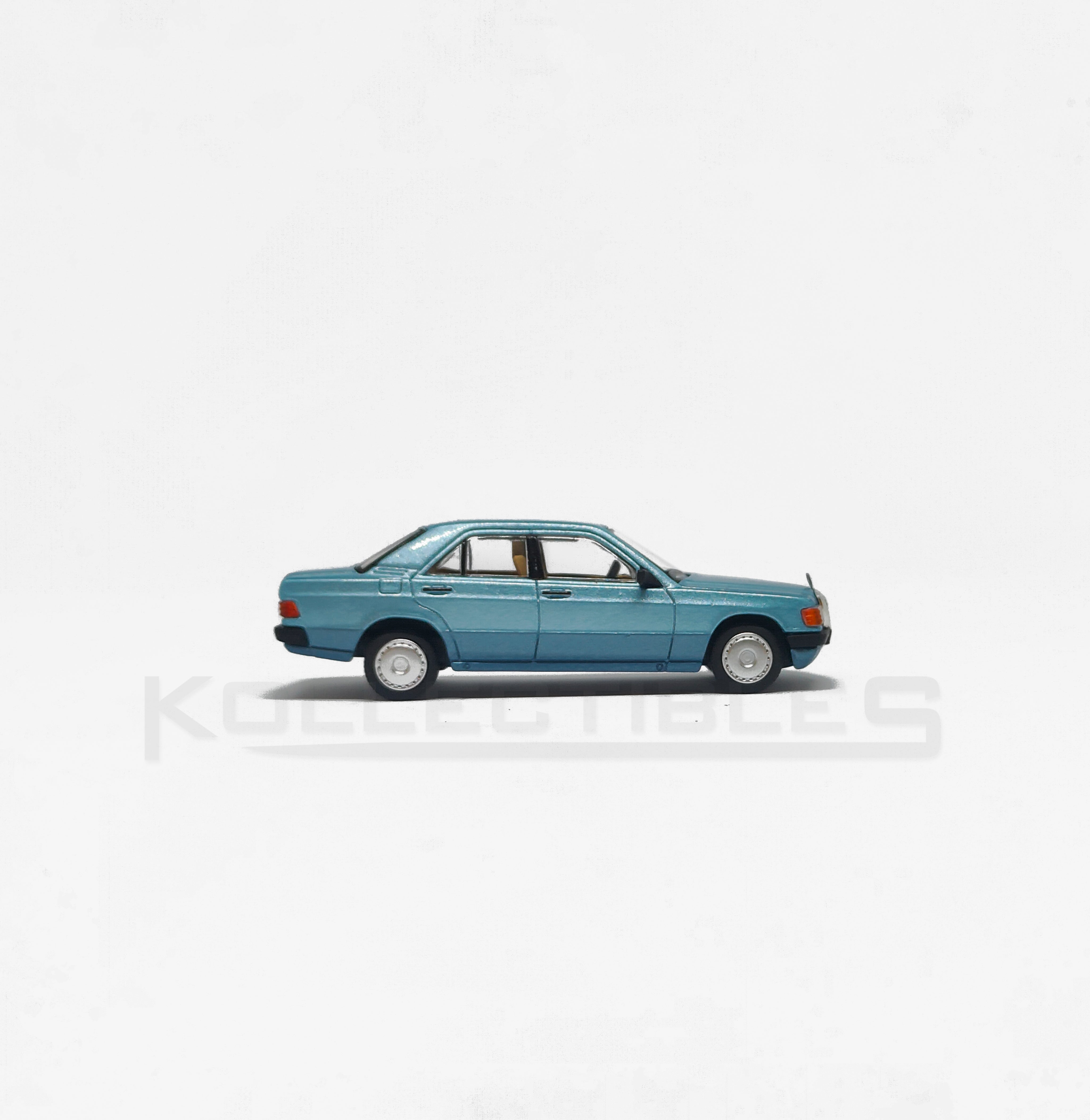 Mercedes Benz 190E Blue 1:64 scale model cars - Xcartoys x Poprace