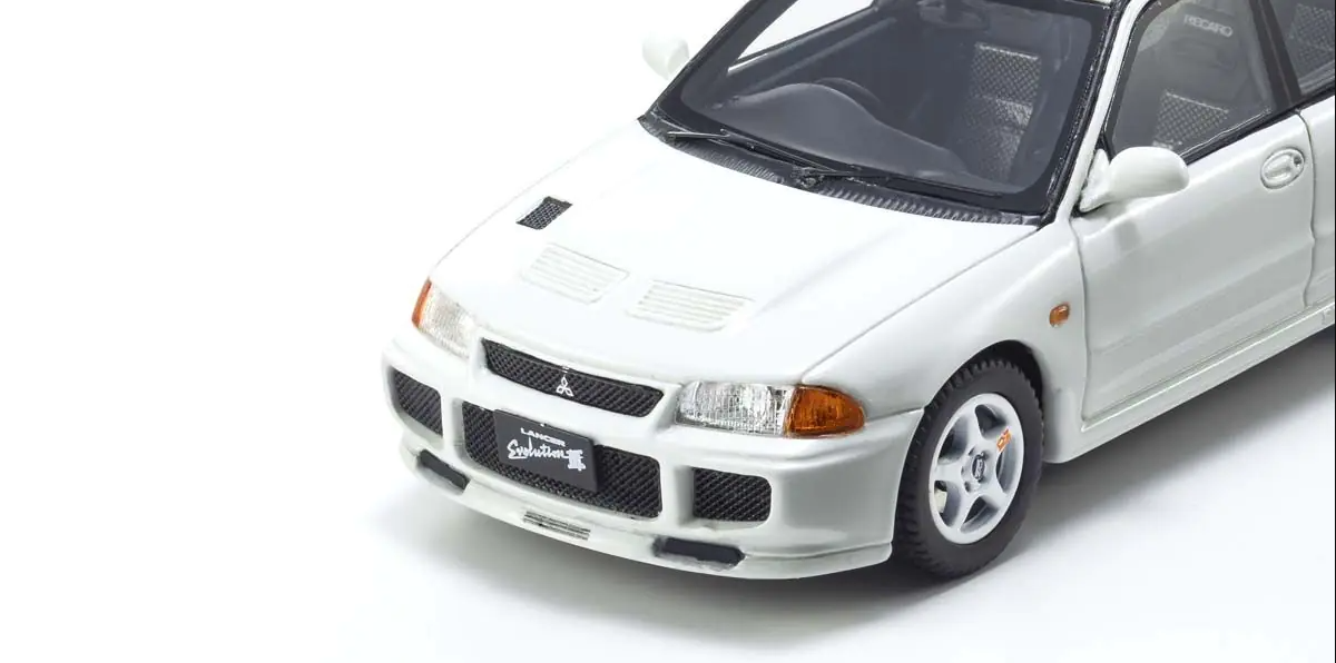 Mitsubishi Lancer Evolution III white 1:43 scale model car - Kyosho
