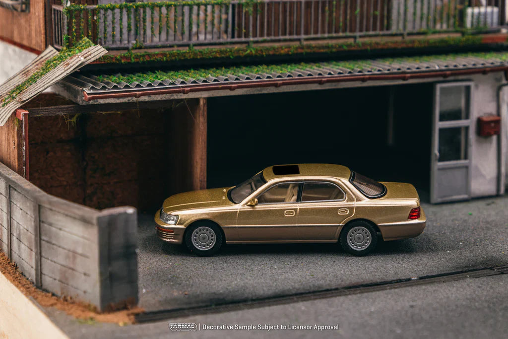 Lexus LS400 Champagne Beige Metallic 1:64 scale model car - Tarmac works