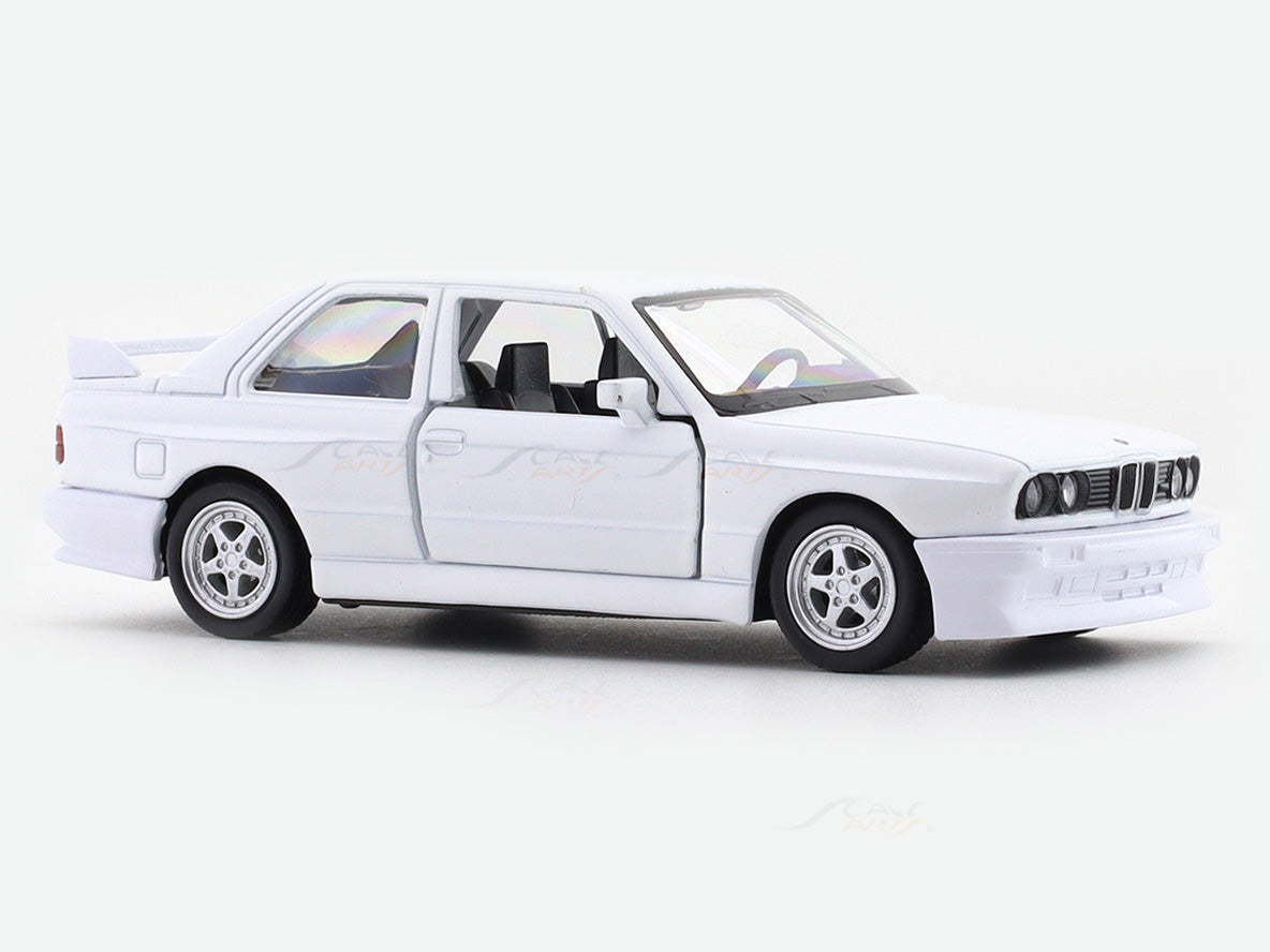 BMW M3 E30 White 1:33-42 RMZ City licensed pull back car scale model