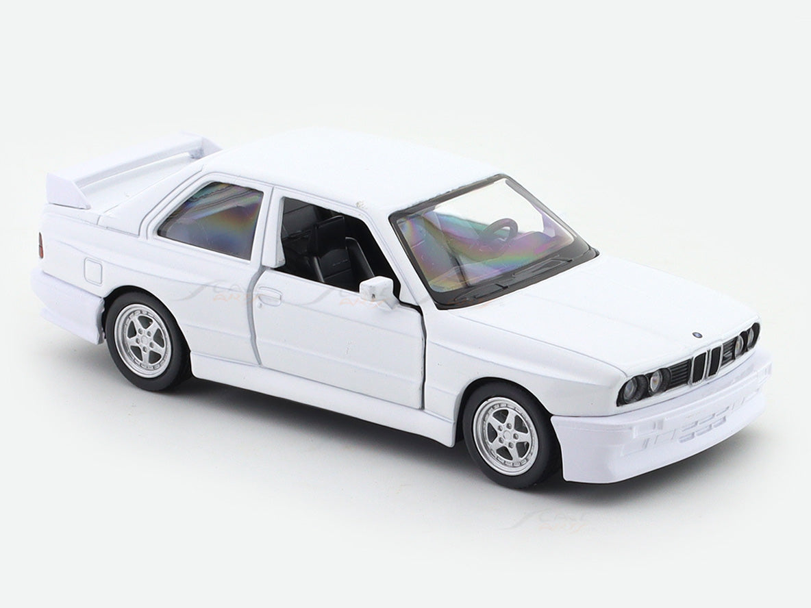 BMW M3 E30 White 1:33-42 RMZ City licensed pull back car scale model