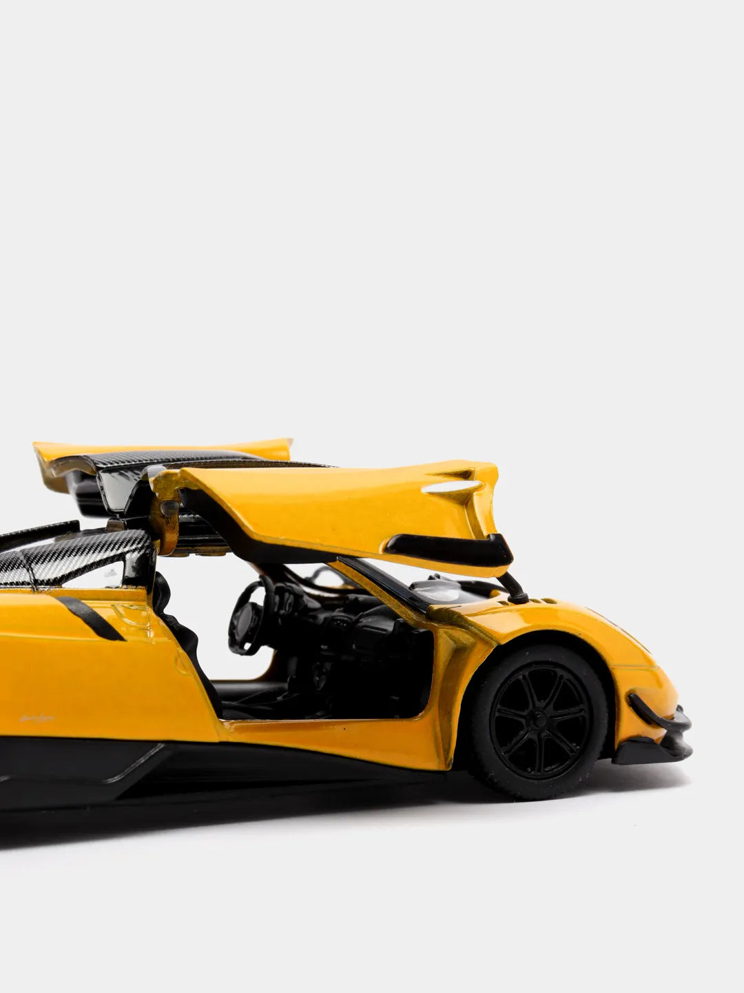 2016 Pagani Huayra BC 2016 KT5400 1:38 Scale Model