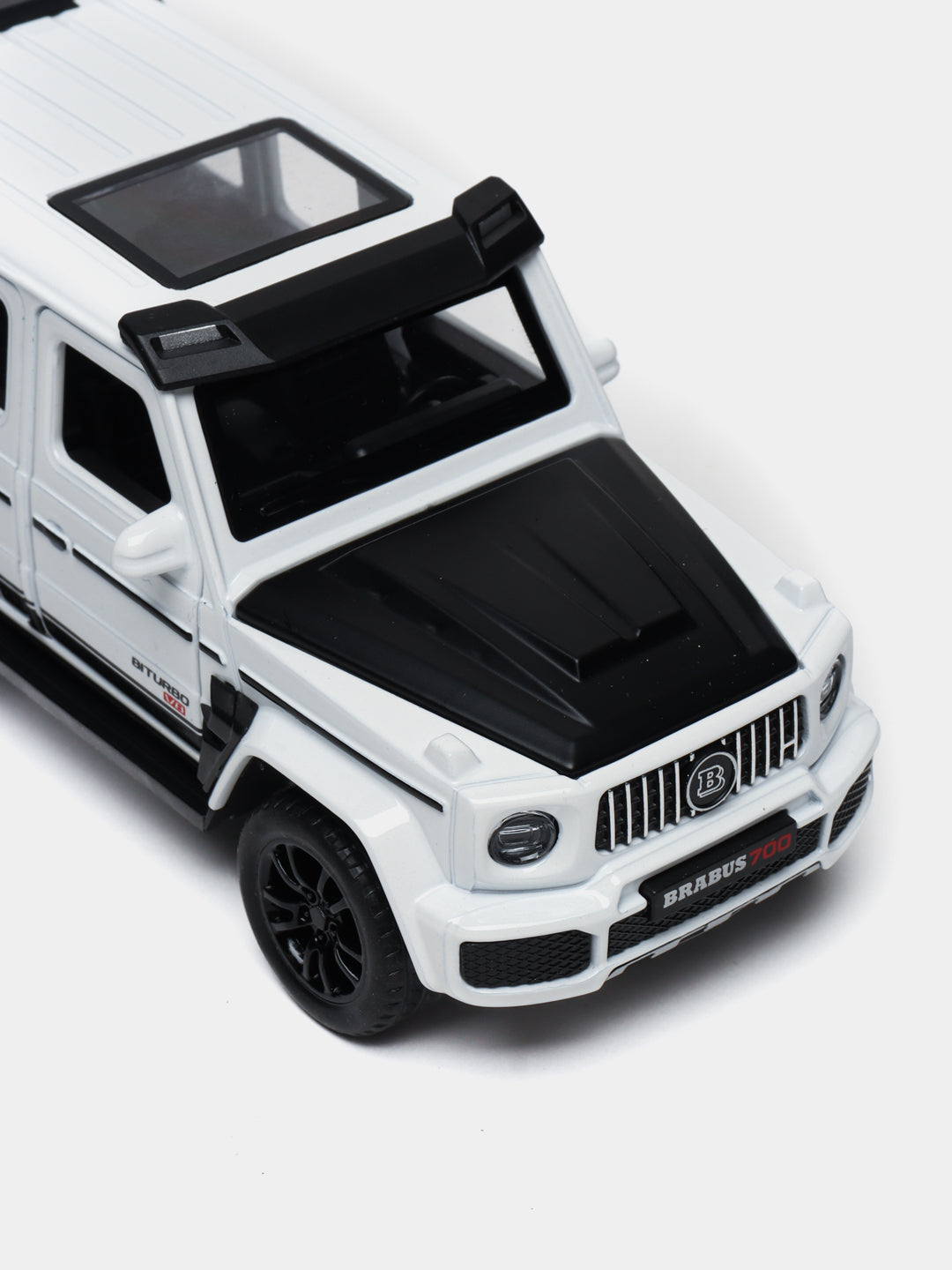 Mercedes-Benz Brabus 700, 1:32 Scale Diecast Model