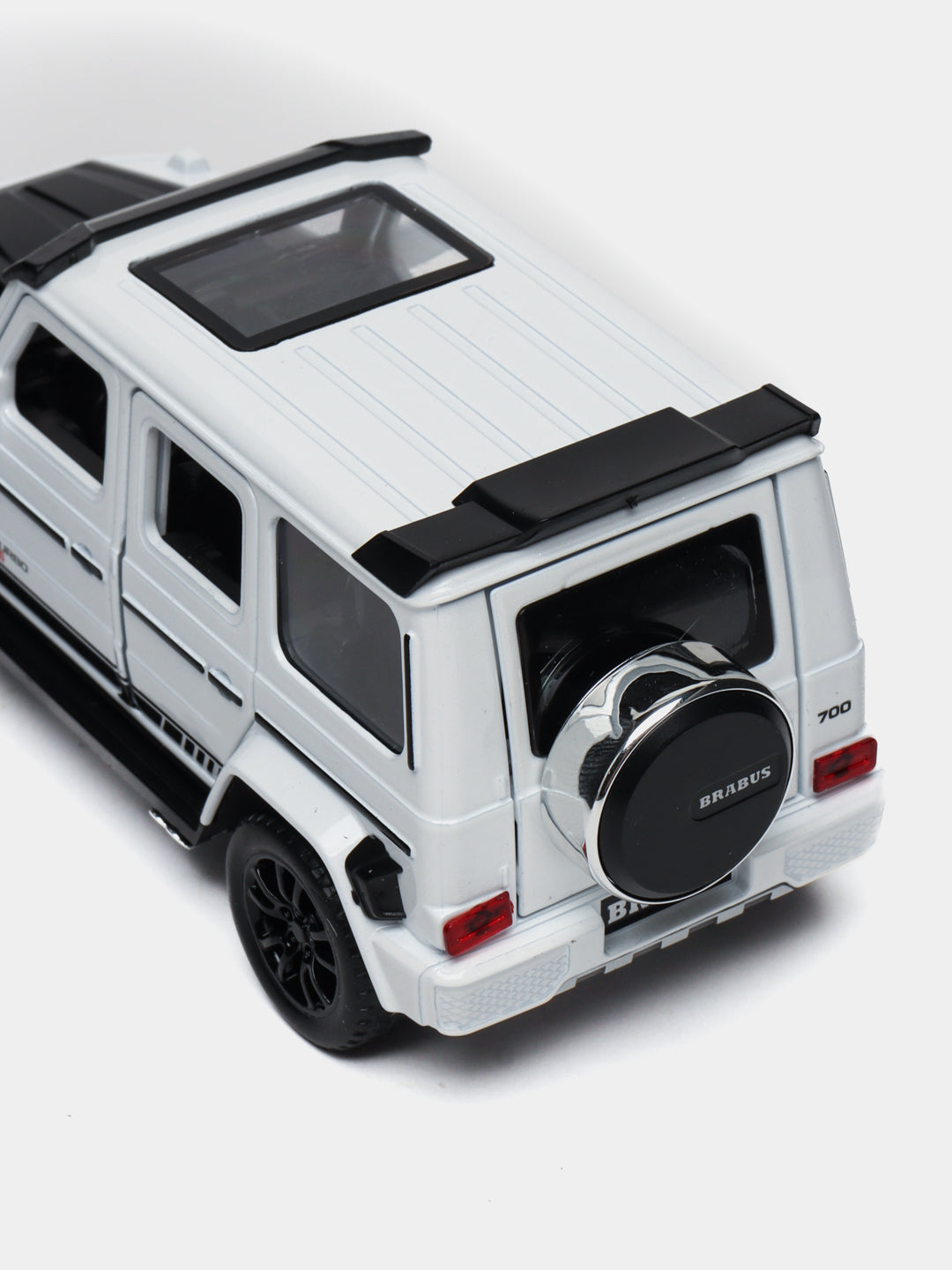 Mercedes-Benz Brabus 700, 1:32 Scale Diecast Model
