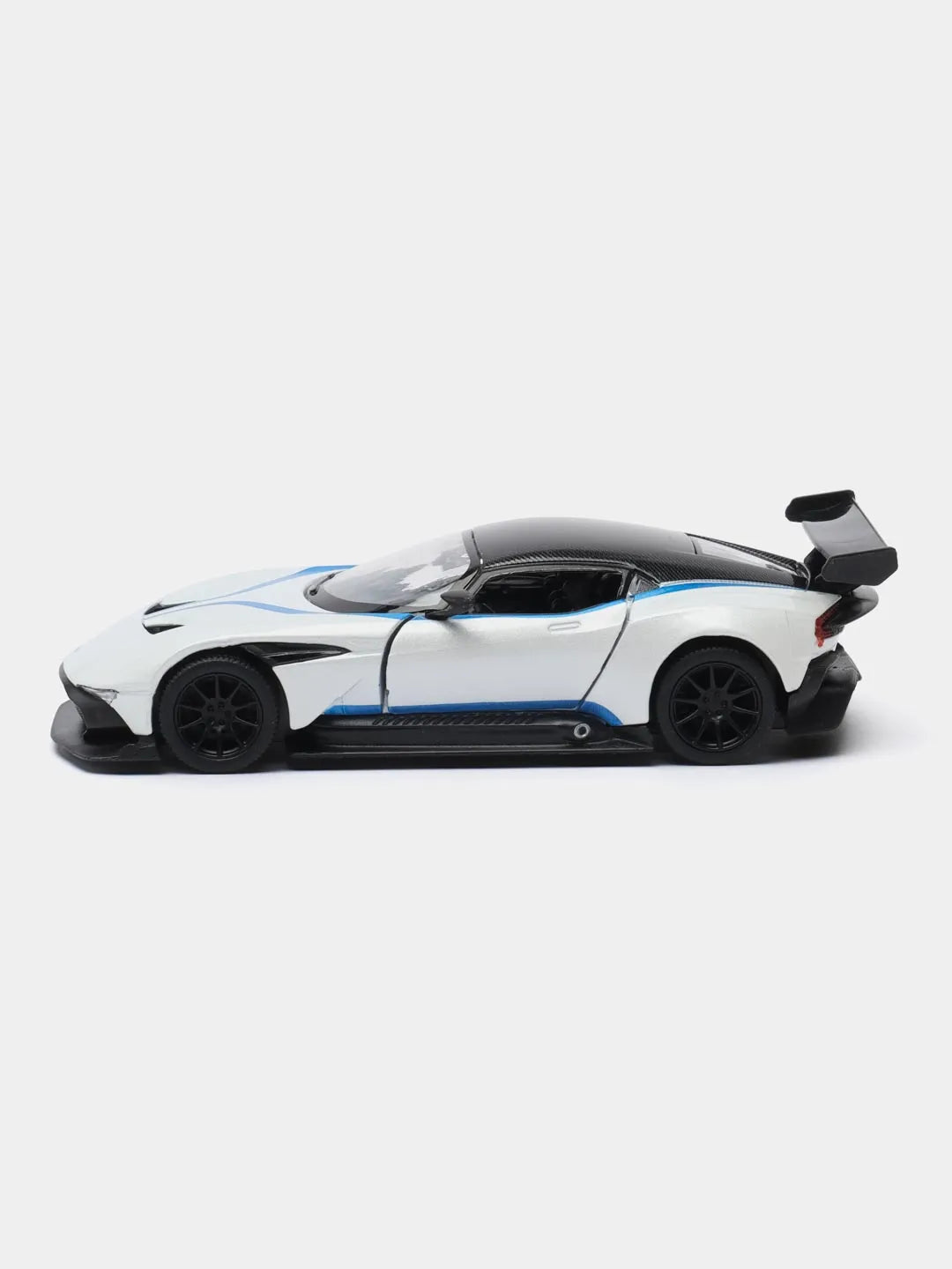 Aston Martin Vulcan KT5407 1:38 Scale Model