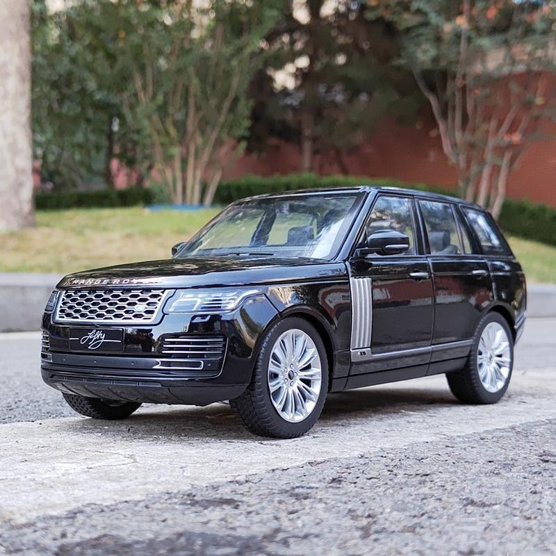 Range Rover Autobiography Metal Diecast Car 1:18 (28 x 11 cm)