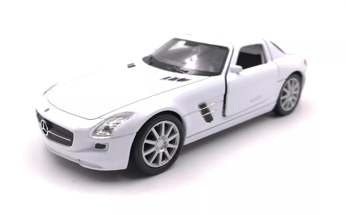 Mercedes Benz SLS AMG White Licensed Welly 1:24 Diecast Scale Model