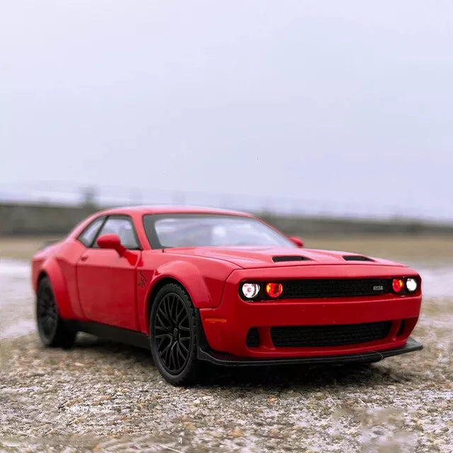 Dodge Challenger SRT Metal Diecast Car 1:32 (15x6 cm)