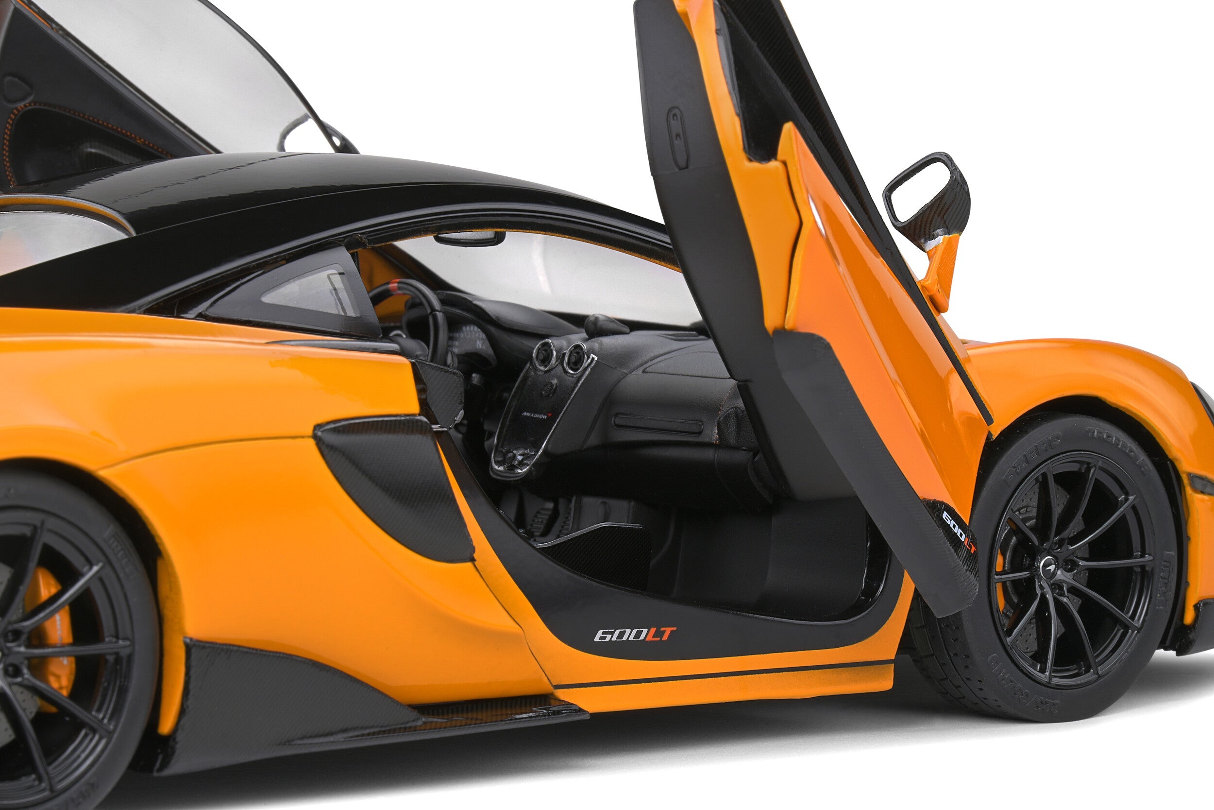 McLaren 600 LT McLaren Orange 2018 1:18 scale model car